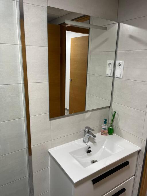 Mar Menor Golf Resort, Luxury Sleeps 6, Lake Views Мурсия Экстерьер фото
