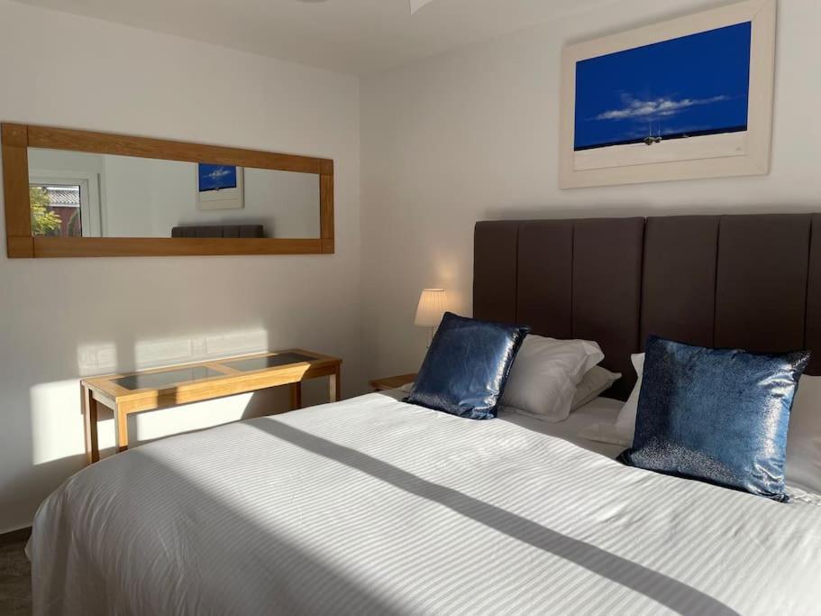 Mar Menor Golf Resort, Luxury Sleeps 6, Lake Views Мурсия Экстерьер фото