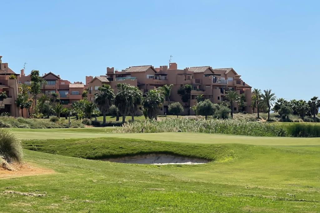 Mar Menor Golf Resort, Luxury Sleeps 6, Lake Views Мурсия Экстерьер фото