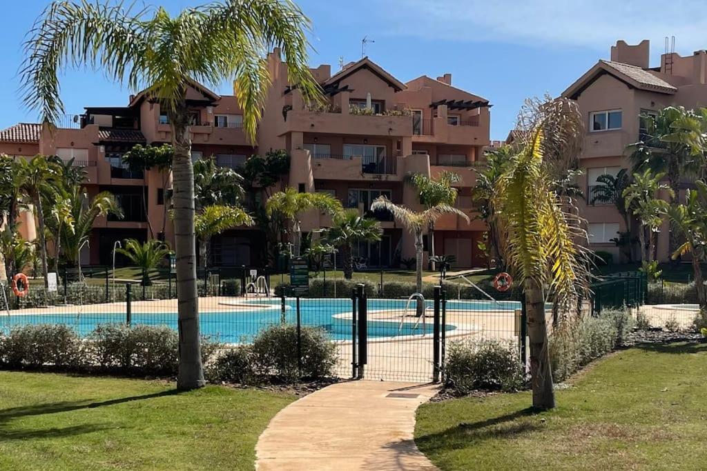 Mar Menor Golf Resort, Luxury Sleeps 6, Lake Views Мурсия Экстерьер фото